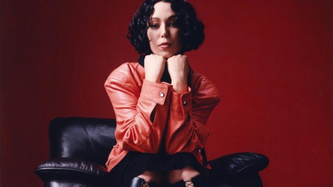 Kelly Lee Owens previews fourth studio album with "Sunshine"